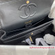 A01112 Classic Handbag
