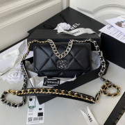 AP0957 Chanel 19 Wallet On Chain