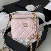 AP1447 Small Classic Box With Chain