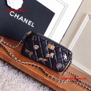Chanel 88608 Lucky Charms Reissue Camera Case Bag